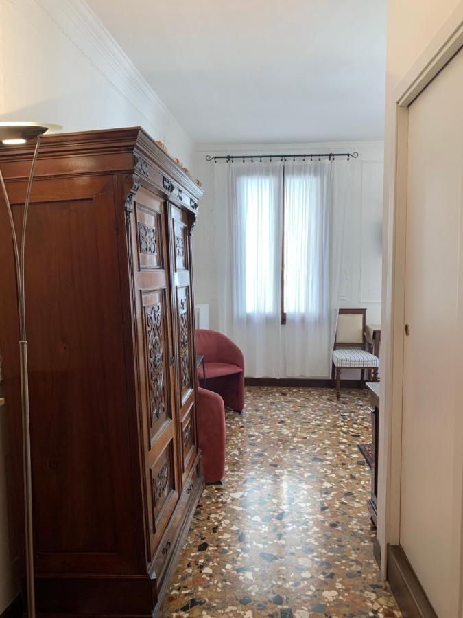 B&B Al Teatro With Canal View Венеция Экстерьер фото